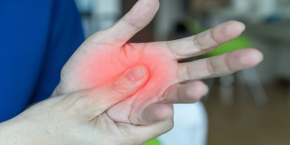 Karpal Tünel Sendromu: Belirtileri, Tanı Yöntemleri ve MR Nörografinin Rolü